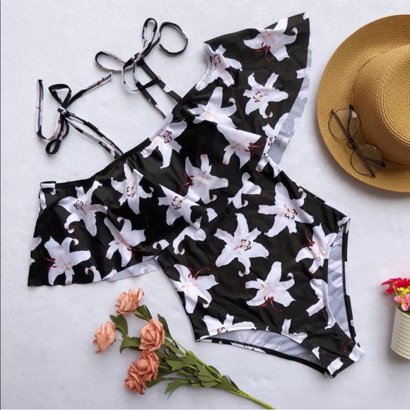 ❤️ NEW Lily one piece swimsuit - Picture 3 of 4